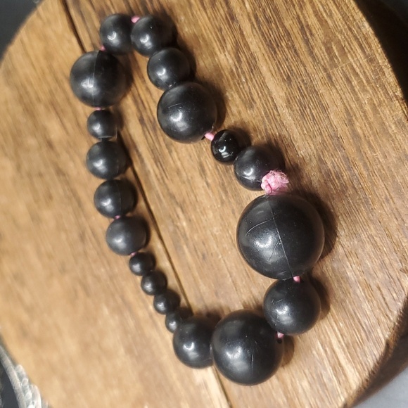 B3233 Black Beaded Cascading Bracelet Multi Size Beads Unique - Picture 1 of 2
